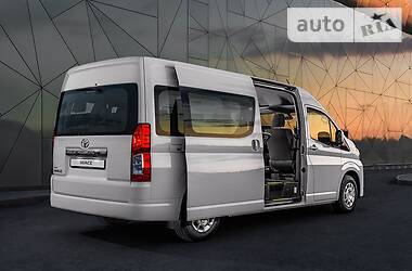 Минивэн Toyota Hiace 2020 в 