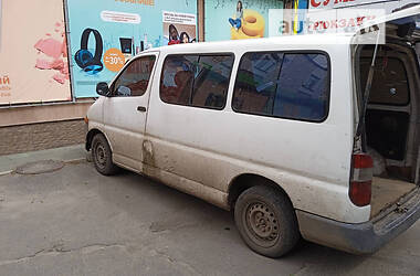 Минивэн Toyota Hiace 1998 в Киеве