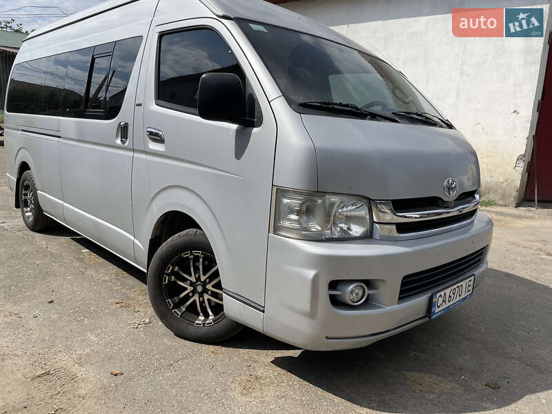 Toyota Hiace 2008