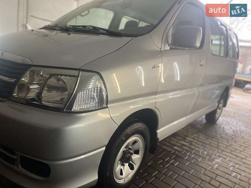 Микровэн Toyota Hiace 2008 в Одессе