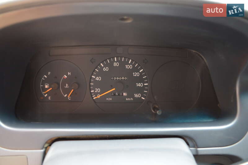 Мінівен Toyota Hiace 1998 в Львові