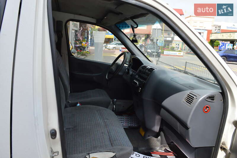 Мінівен Toyota Hiace 1998 в Львові