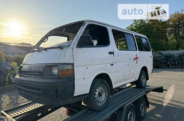 Минивэн Toyota Hiace 1997 в Харькове