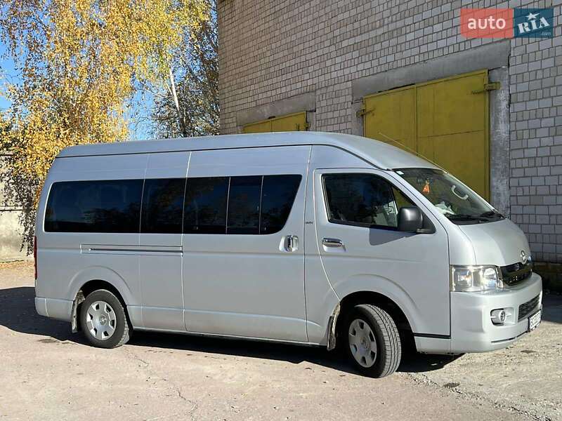 Мінівен Toyota Hiace 2008 в Коростені