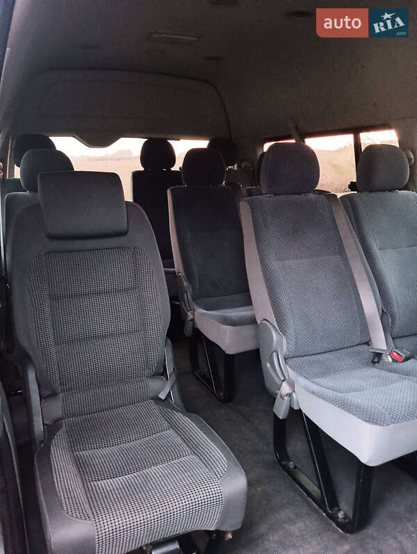 Минивэн Toyota Hiace 2008 в Николаеве