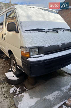 Минивэн Toyota Hiace 1997 в Сумах