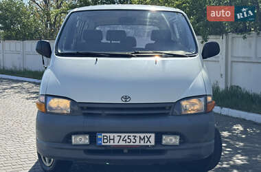 Мінівен Toyota Hiace 1996 в 