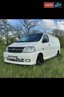 Вантажний фургон Toyota Hiace 2008 в Веселиновому