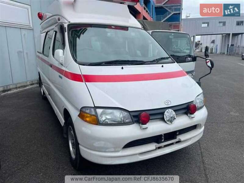 Мікровен Toyota Hiace 2006 в Полтаві