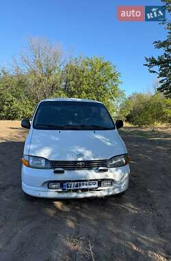 Минивэн Toyota Hiace 2000 в Одессе