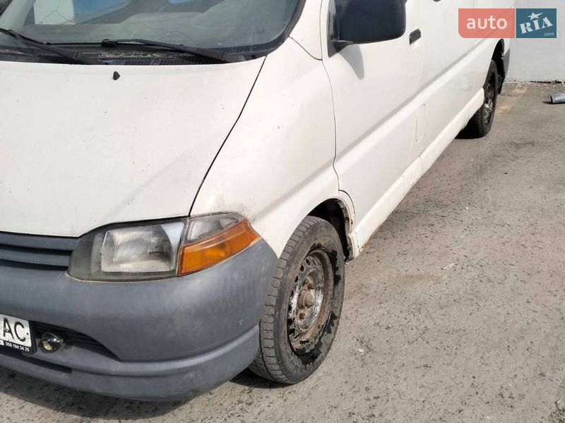Микровэн Toyota Hiace 1999 в Каменец-Подольском