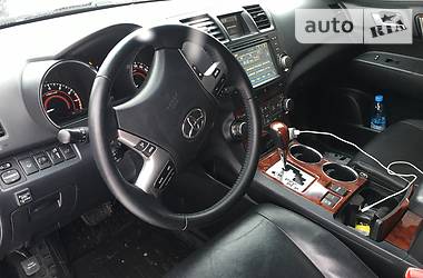  Toyota Highlander 2012 в Ровно