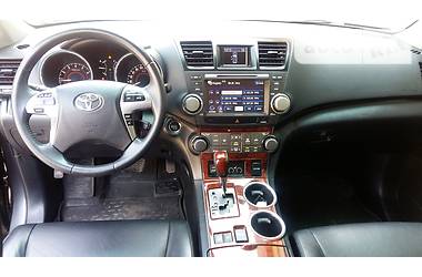 Внедорожник / Кроссовер Toyota Highlander 2013 в Кропивницком