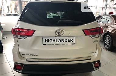 Внедорожник / Кроссовер Toyota Highlander 2018 в Виннице