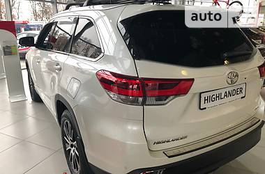 Внедорожник / Кроссовер Toyota Highlander 2018 в Виннице