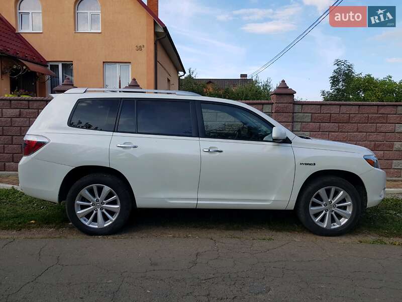 Позашляховик / Кросовер Toyota Highlander 2010 в Львові