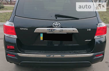 Позашляховик / Кросовер Toyota Highlander 2011 в Києві