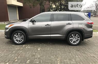 Внедорожник / Кроссовер Toyota Highlander 2014 в Днепре