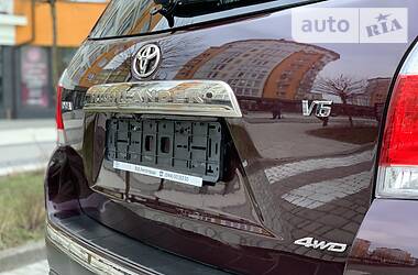 Позашляховик / Кросовер Toyota Highlander 2013 в 