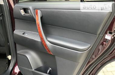 Позашляховик / Кросовер Toyota Highlander 2013 в 
