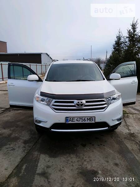 Позашляховик / Кросовер Toyota Highlander 2011 в Томаківці