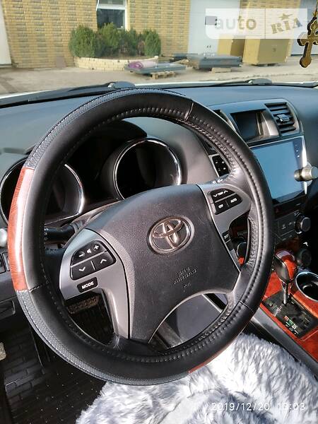 Позашляховик / Кросовер Toyota Highlander 2011 в Томаківці