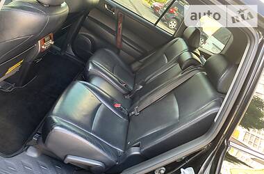 Позашляховик / Кросовер Toyota Highlander 2012 в 