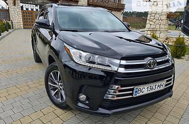 Внедорожник / Кроссовер Toyota Highlander 2016 в Львове