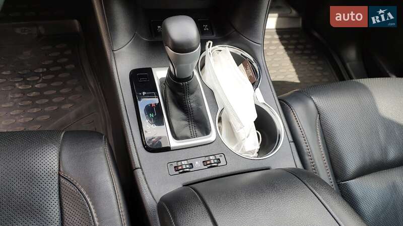 Позашляховик / Кросовер Toyota Highlander 2014 в Умані