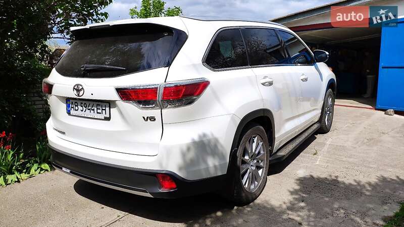 Позашляховик / Кросовер Toyota Highlander 2014 в Умані