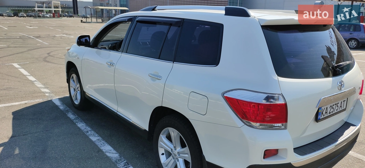 Toyota Highlander 2013