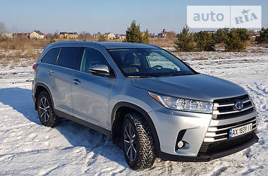 Позашляховик / Кросовер Toyota Highlander 2019 в Харкові