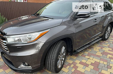 Внедорожник / Кроссовер Toyota Highlander 2014 в Киеве