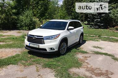 Позашляховик / Кросовер Toyota Highlander 2014 в Харкові