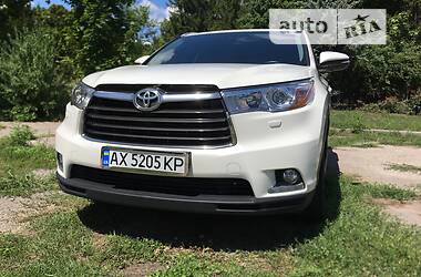 Позашляховик / Кросовер Toyota Highlander 2014 в Харкові