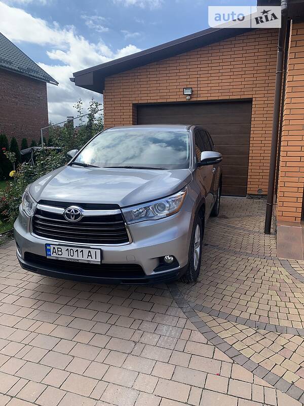 Внедорожник / Кроссовер Toyota Highlander 2015 в Виннице