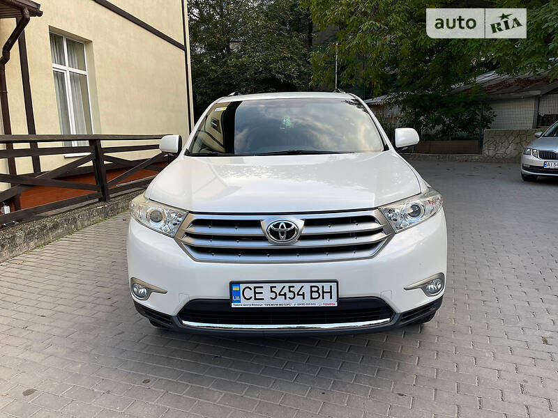 Позашляховик / Кросовер Toyota Highlander 2012 в Чернівцях