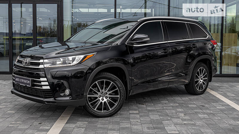 Внедорожник / Кроссовер Toyota Highlander 2019 в Днепре