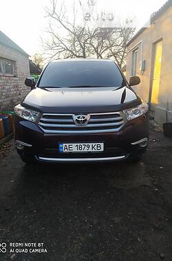 Внедорожник / Кроссовер Toyota Highlander 2010 в Днепре