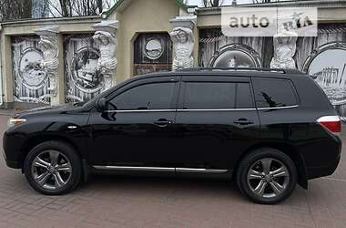 Внедорожник / Кроссовер Toyota Highlander 2011 в 