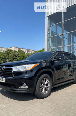 Внедорожник / Кроссовер Toyota Highlander 2014 в Луцке