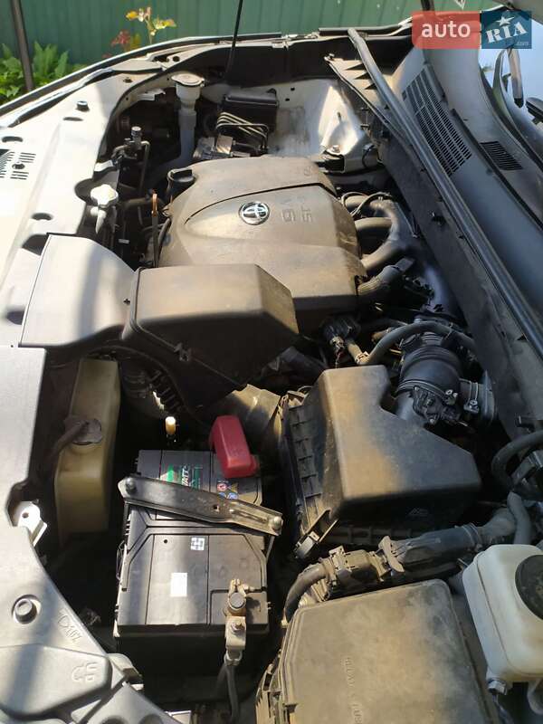 Внедорожник / Кроссовер Toyota Highlander 2017 в Хмельницком