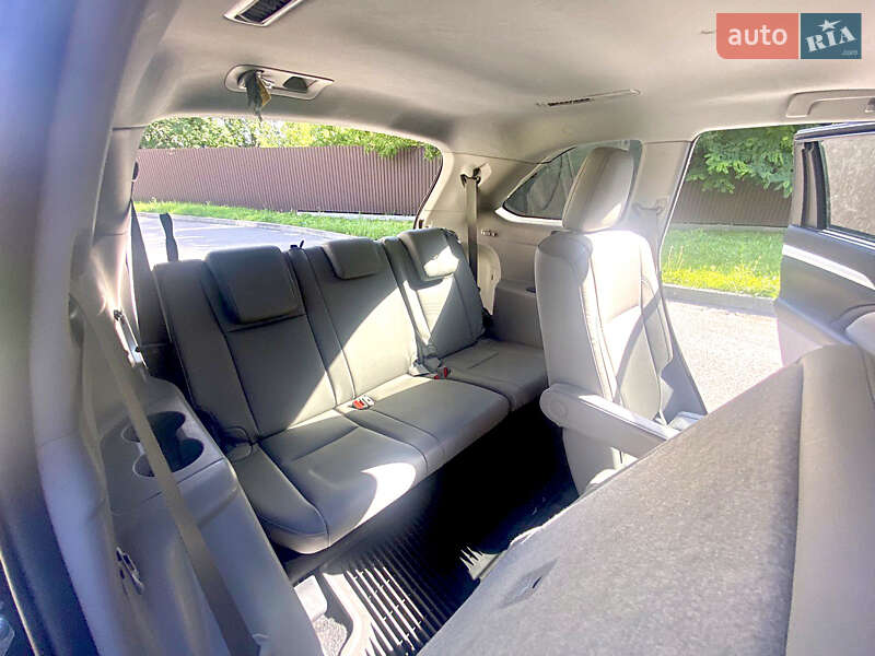 Позашляховик / Кросовер Toyota Highlander 2018 в Харкові