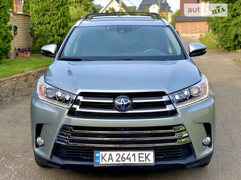 Позашляховик / Кросовер Toyota Highlander 2017 в Києві