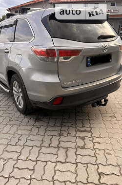 Внедорожник / Кроссовер Toyota Highlander 2014 в Львове