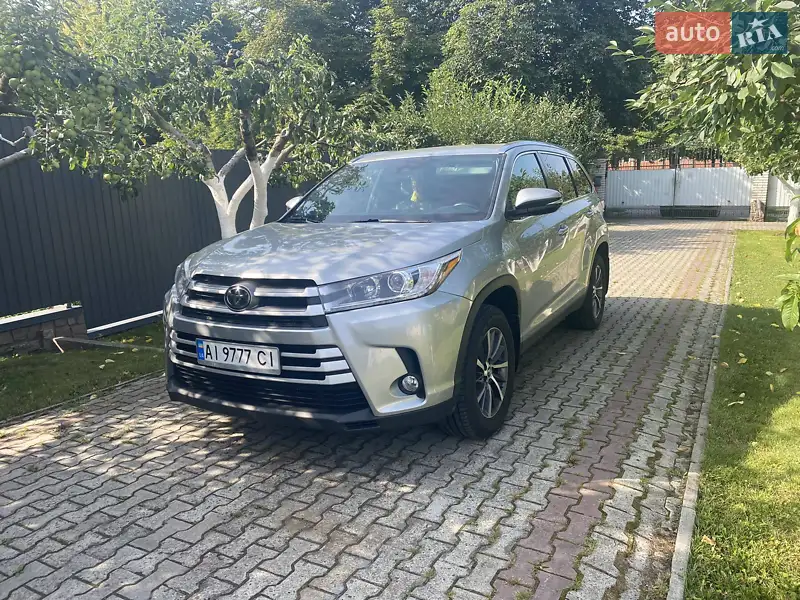 Toyota Highlander 2018 VIN 5TDBZRFH5JS899680 фото оголошення 33 з 75