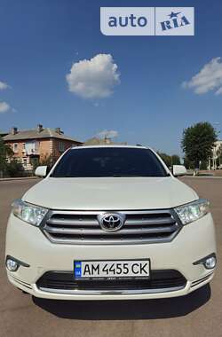 Внедорожник / Кроссовер Toyota Highlander 2011 в Коростене