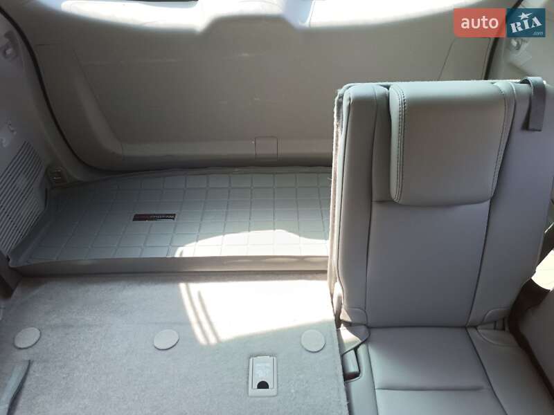 Позашляховик / Кросовер Toyota Highlander 2017 в Одесі