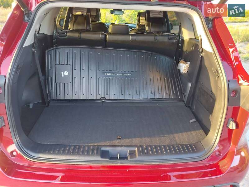 Позашляховик / Кросовер Toyota Highlander 2021 в Подільську фото 21 Позашляховик / Кросовер Toyota Highlander 2021 в Подільську