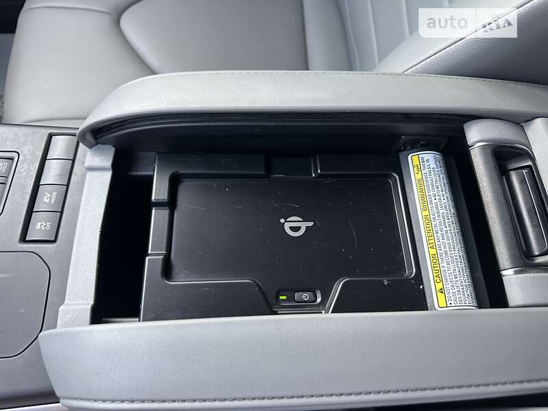 Внедорожник / Кроссовер Toyota Highlander 2022 в Одессе